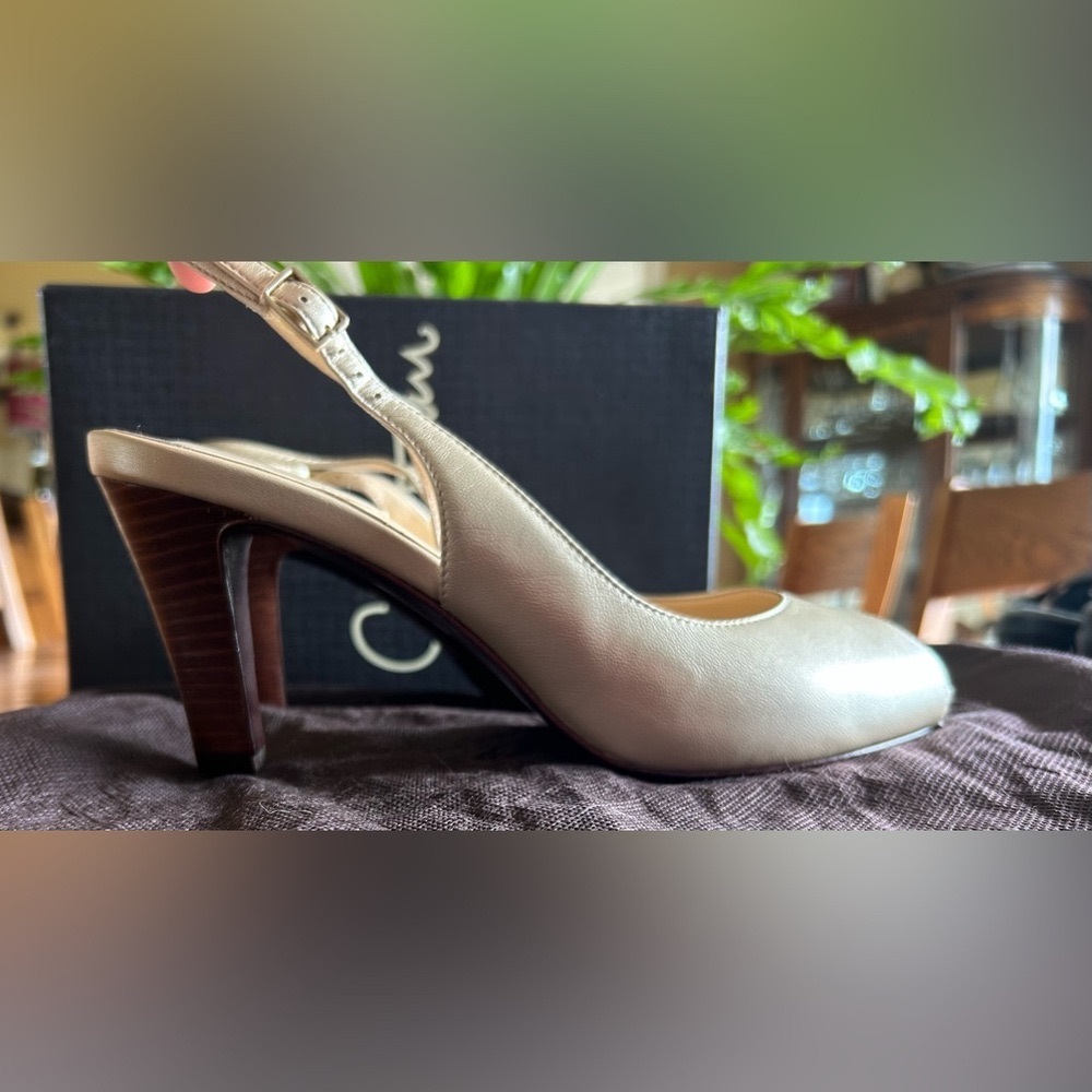 Cole Haan Air size 9